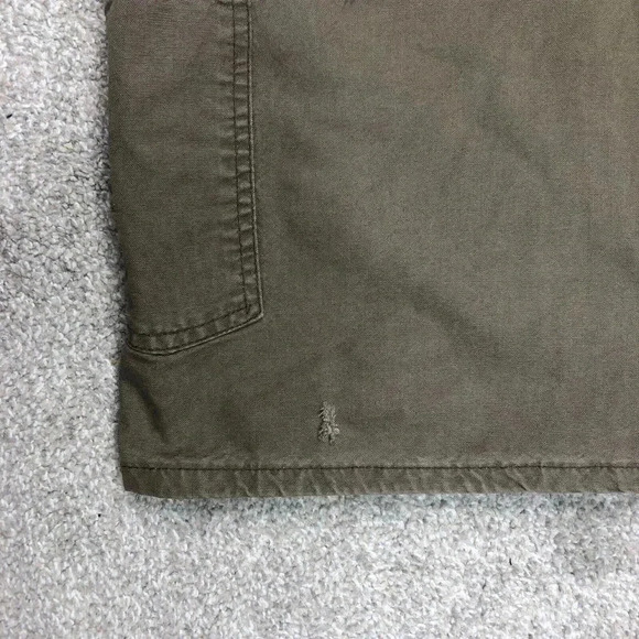 Carhart Mens 40 Cargo Shorts with Defect - Picture 8 of 9